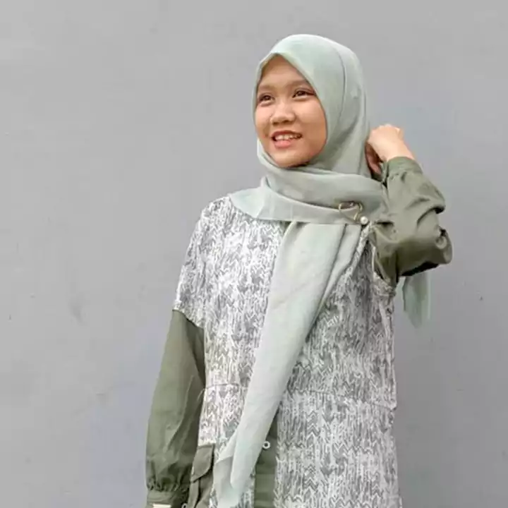 Dewi rieke