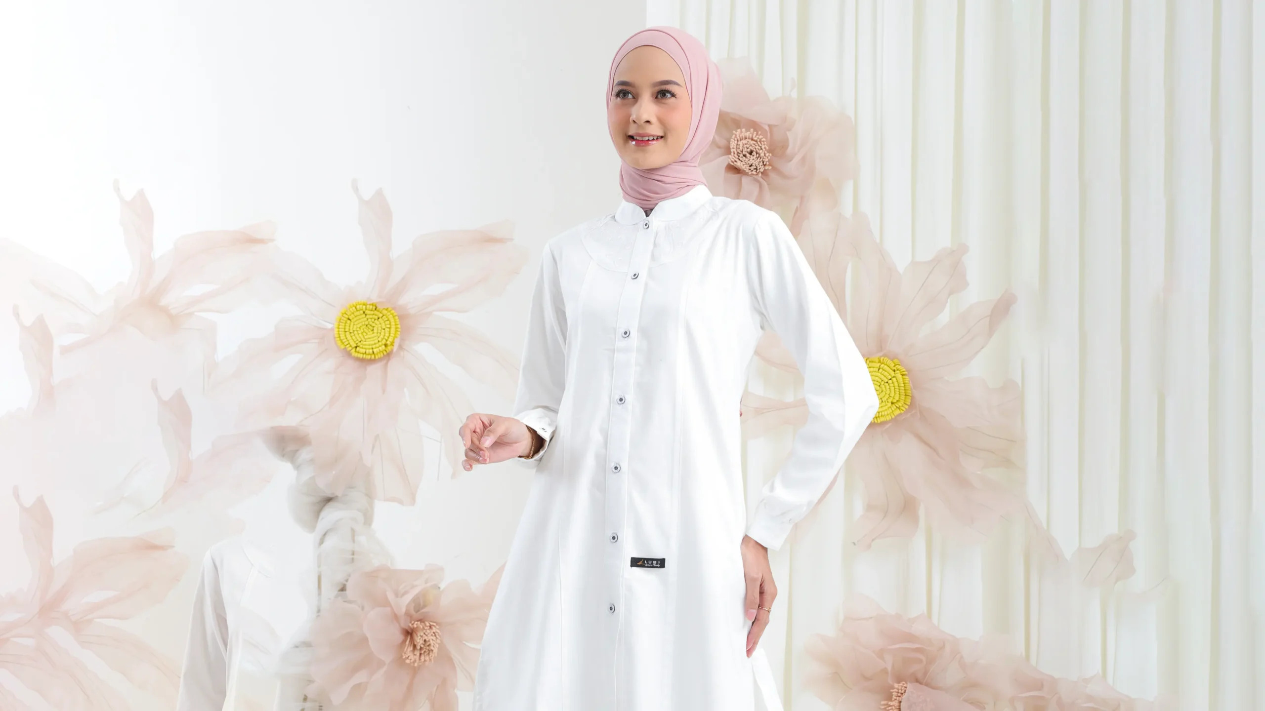 Feature outfit untuk cuaca panas